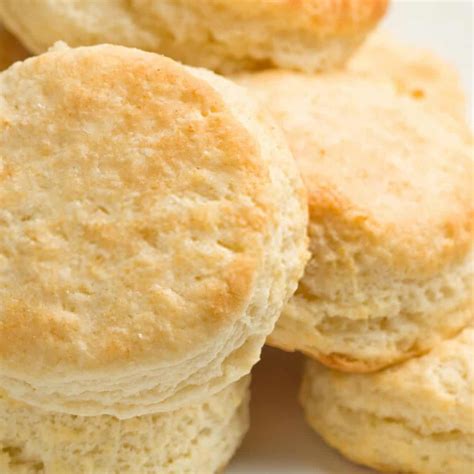 kfc-biscuits-copycat-recipe-recipefairycom image