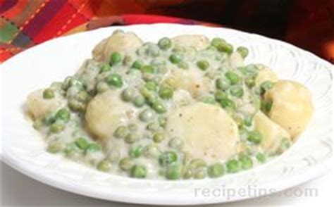 creamed-peas-and-potatoes-recipe-recipetipscom image