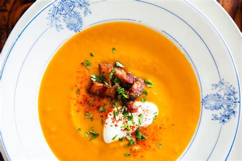 butternut-squash-soup-with-bacon-and-crme-frache image