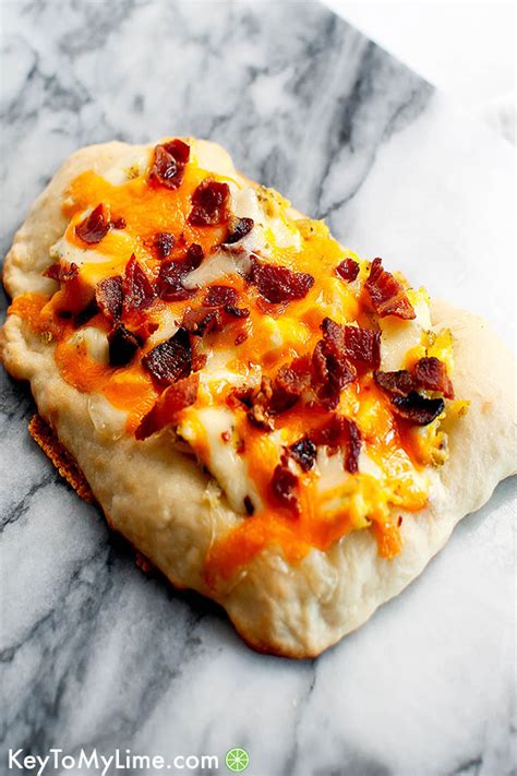 bacon-cheese-and-scrambled-egg-breakfast-pizza-key image