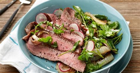 25-minute-flank-steak-with-charred-vidalia-onion-salad image