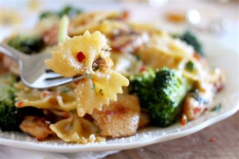 broccoli-and-chicken-farfalle-marisas-italian-kitchen image