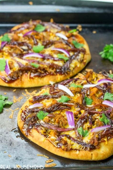 caramelized-onion-and-bbq-pork-flatbread-real image