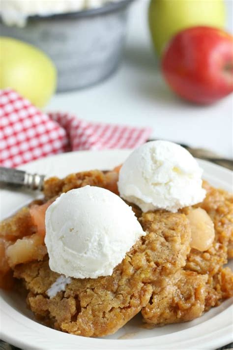 simple-apple-cobbler-recipe-simple-party-food image