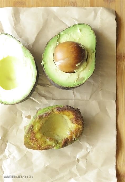 healthy-breakfast-recipe-pan-fried-avocados-the image