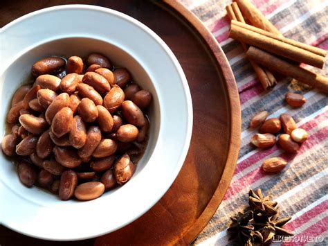 chinese-snack-5-spice-boiled-peanuts-likehotketo image