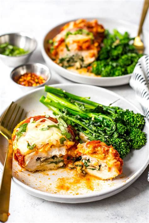easy-spinach-stuffed-chicken-roll-ups-the image