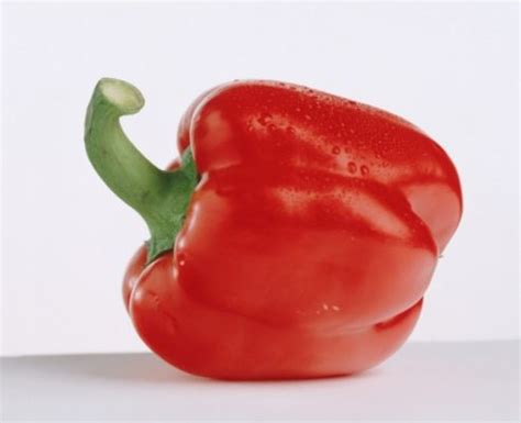 5-health-benefits-of-red-peppers-plus-our-worlds image