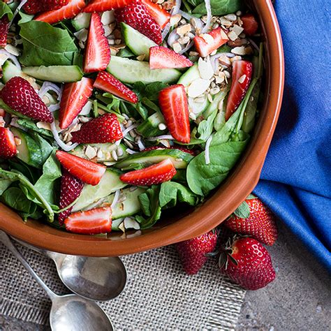rocket-and-strawberry-salad-with-quite-good-food image