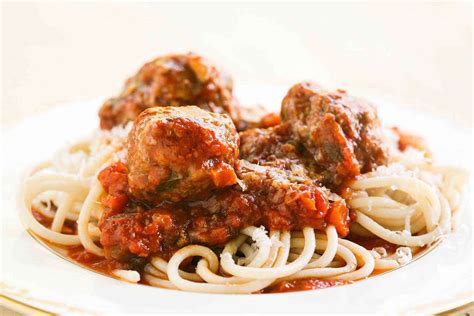 spaghetti-and-meatballs-recipe-simply image