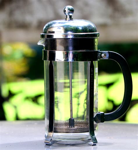 how-to-make-iced-coffee-with-french-press-coffee image