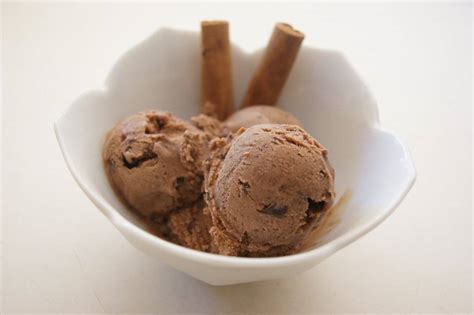 chocolate-ice-cream-with-ceylon-cinnamon-chef-heidi image