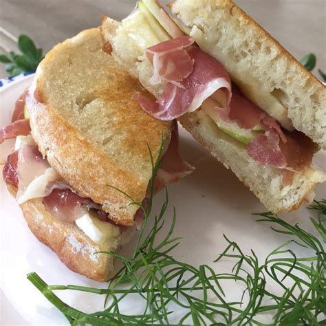 gourmet-baked-brie-apple-prosciutto-sandwiches image