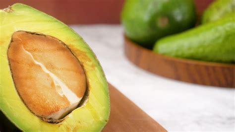 how-to-keep-avocados-from-ripening-10-steps-with image