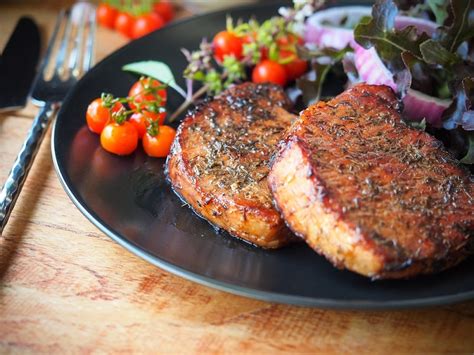 2-flavorful-pork-chops-pressure-cooker-recipes-miss image