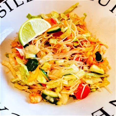 sweet-chilli-and-prawn-rice-noodle-salad-6sp image