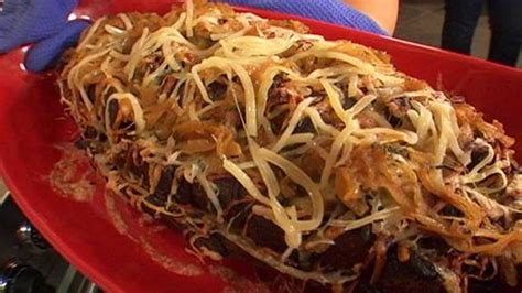 french-onion-pull-bread-recipe-rachael-ray-show image