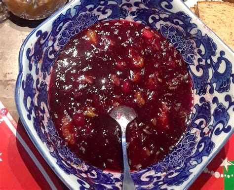 cranberry-sauce-with-mandarin-oranges-the-foodie image