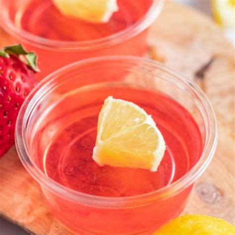 strawberry-lemonade-jello-shots-how-to-make-jello image
