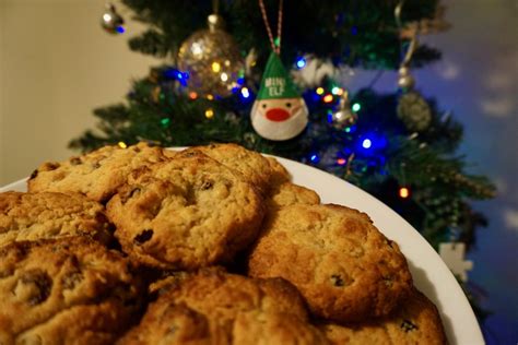 a-festive-treat-with-mince-pie-cookies-recipe-misspond image