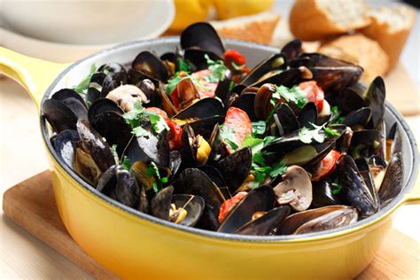 mussels-with-chorizo-eat-well image