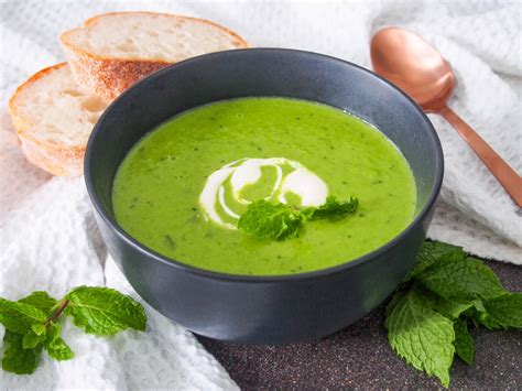 pea-and-mint-soup-carolines-cooking image