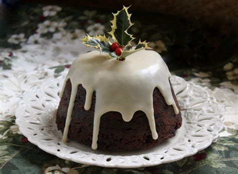traditional-british-christmas-pudding image