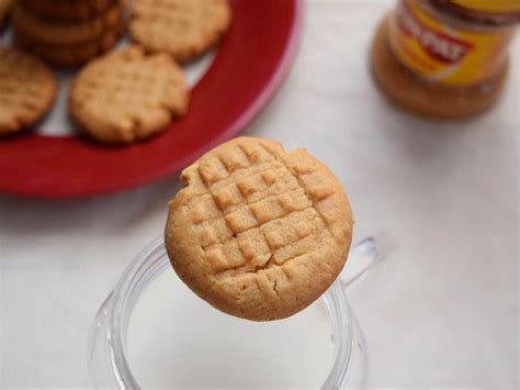 eggless-peanut-butter-cookies-recipe-by-archanas image