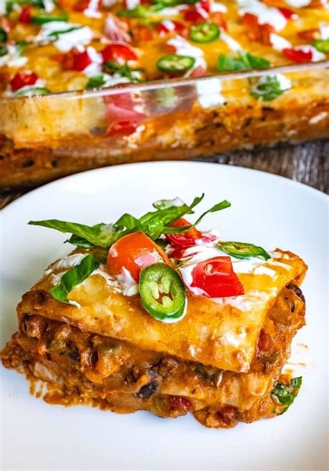 easy-mexican-taco-lasagna-recipe-l-100k image