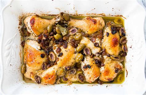 pollo-estofado-baked-chicken-with-raisins-and-olives image