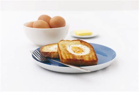 egg-cooked-in-toast-recipe-eat-smarter-usa image