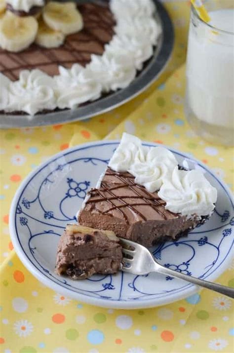 nutella-banana-cream-pie-the-crumby-kitchen image