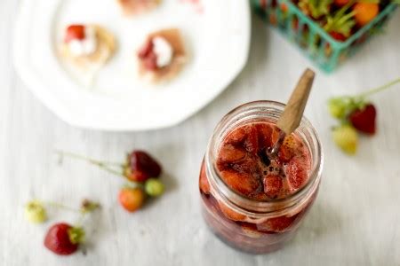 strawberry-conserve-recipe-using-fresh-strawberries image