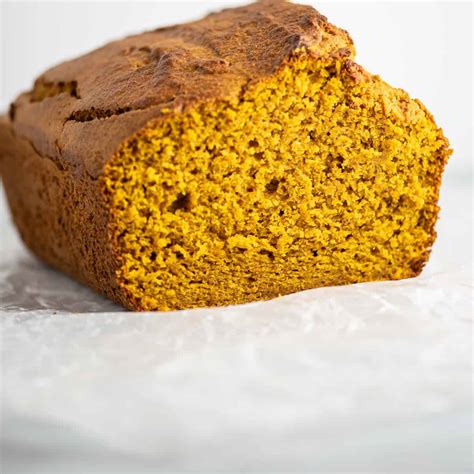 the-best-cake-mix-pumpkin-bread-build-your-bite image