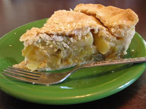 new-mexican-green-chile-apple-pie-recipe-made-in image