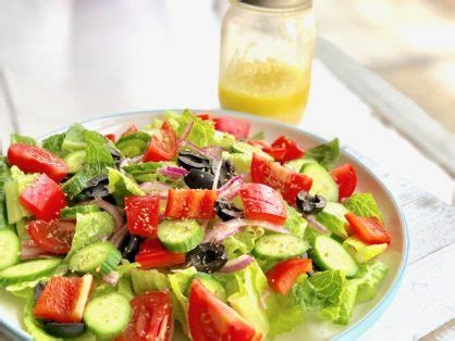 greek-style-salad-food-400 image