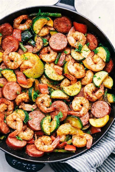 cajun-shrimp-and-sausage-vegetable-skillet-the image