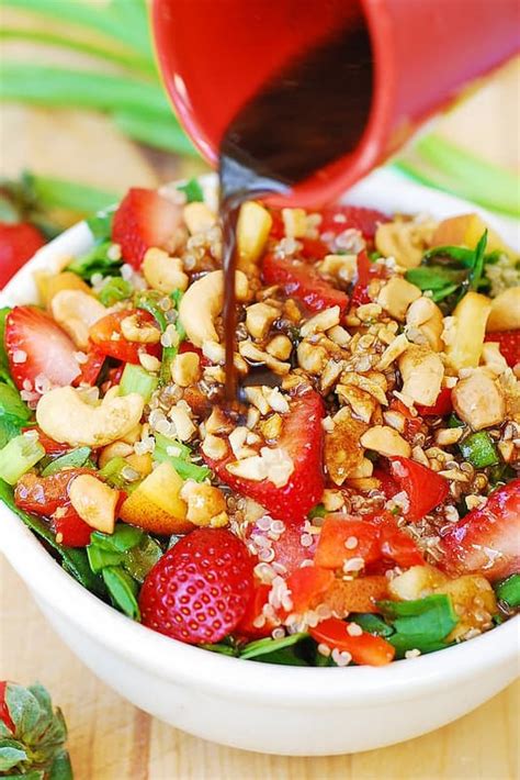 strawberry-quinoa-spinach-and-cashew-salad-julias image