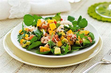 crab-mango-and-avocado-salad-tesco-real-food image