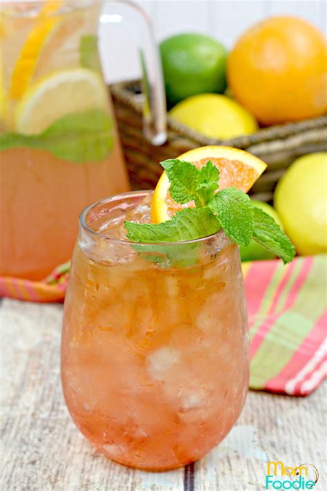 bourbon-iced-tea-with-citrus-mom-foodie image