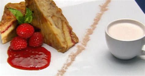 queens-bread-pudding-with-cold-fruit-soup image