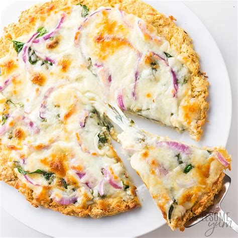 low-carb-keto-chicken-crust-pizza-recipe-wholesome image