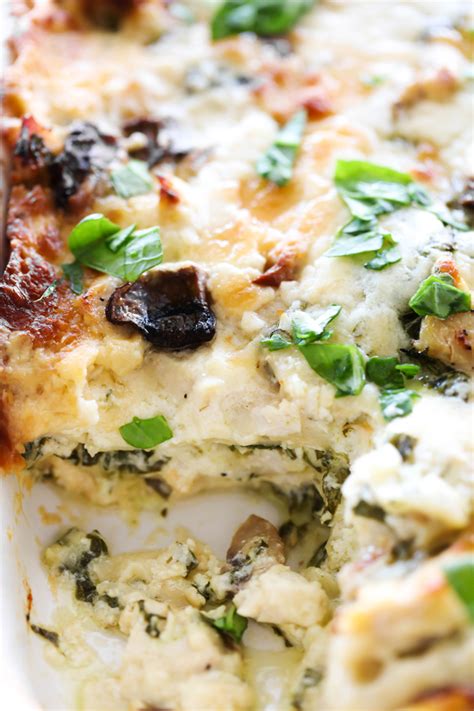 spinach-mushroom-alfredo-lasagna-chef-in-training image