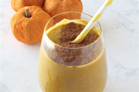 easy-spiced-pumpkin-smoothie-paleo-vegan-aip image