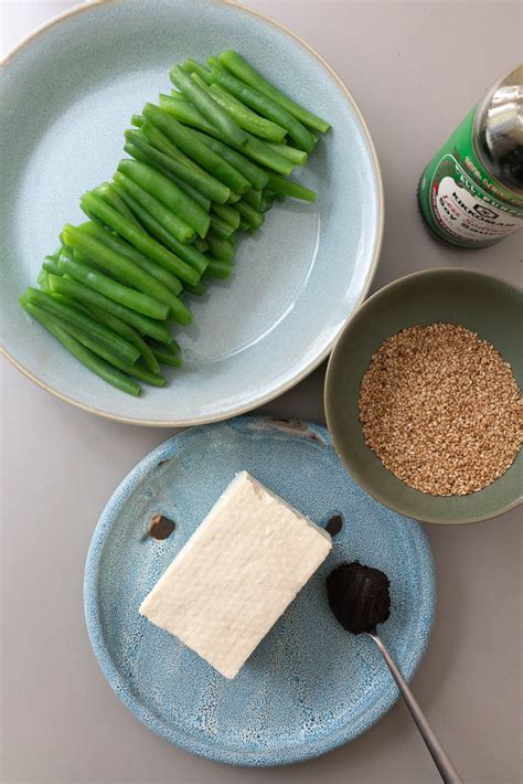 green-beans-with-tofu-dressing-shiraae-onolicious image