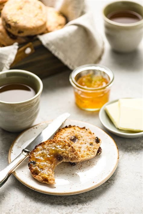 sourdough-cinnamon-raisin-english-muffins-lemons image