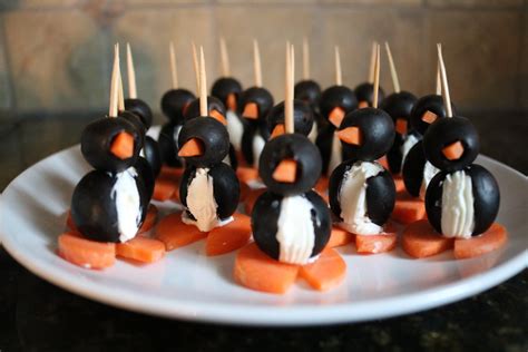 these-cream-cheese-penguins-are-the-cutest-snack-ever image