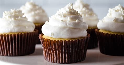 easy-gluten-free-cupcake-recipe-gluten-free-baking image