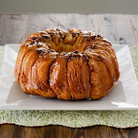 sticky-bun-breakfast-ring-real-mom-kitchen image