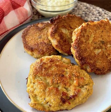 oven-fried-salmon-cakes-southern-home image